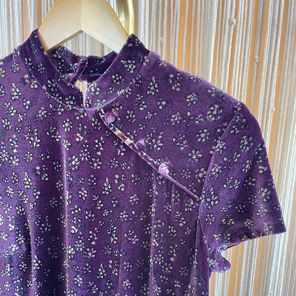 vintage purple velvet cheongsam/qipao w classic mandarin collar & short sleeves - Picture 7 of 16